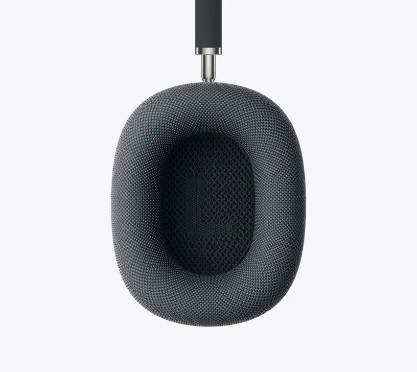 AirPods Max 2, цвет полуночный чёрный (Midnight): амбушюр крупным планом