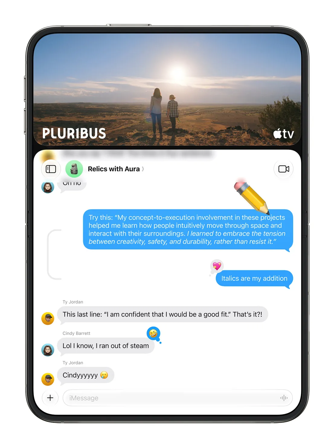 iPhone Duo вертикально: видео сверху, переписка снизу